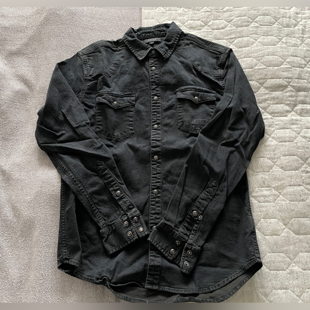 Dstld Black Button Down Size Small - image 1